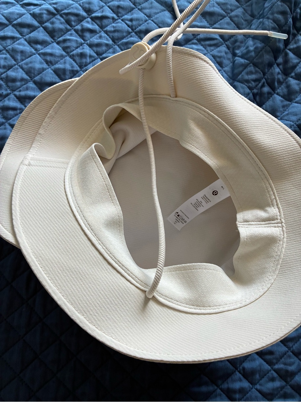 lululemon athletica Cream Bucket Hat with Chin Cords - Picture 8 of 9